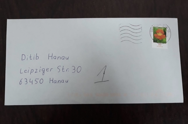 Irkçı saldırının hedefi olan Hanau'daki camiye ırkçı mektup